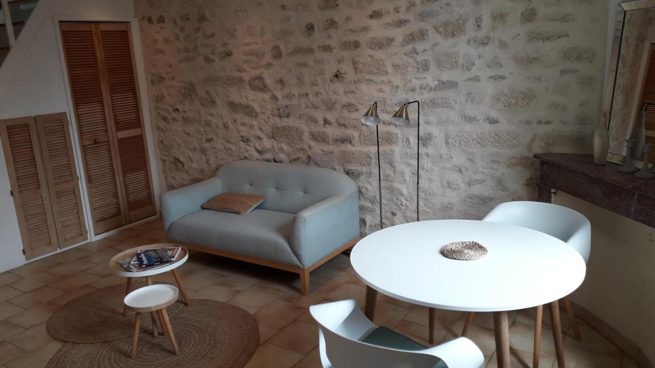 Appartement Centre-Ville Avec Terrasse Montpellier Exterior photo